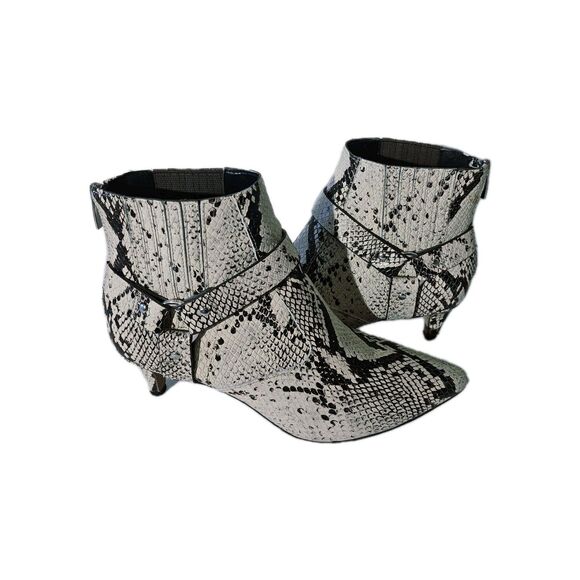 Vince Camuto Shoes - Vince Camuto Snakeskin Ankle Booties Block Heel Size 7.5